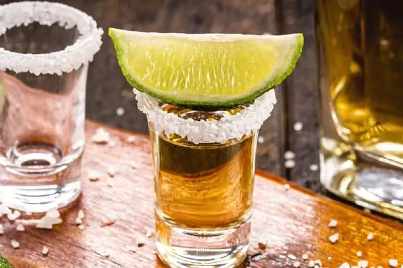 Son famosos los brindis con tequila