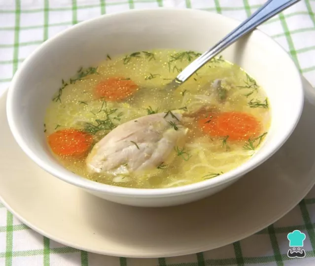 caldo casero de pollo