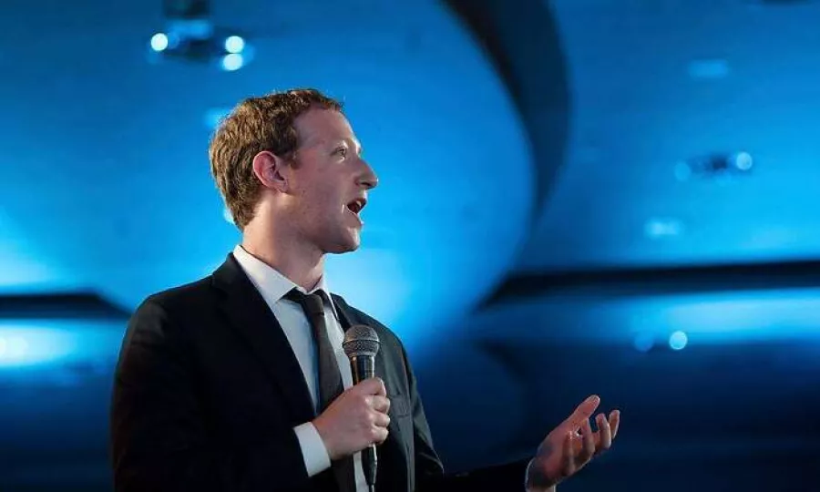Mark Zuckerberg 