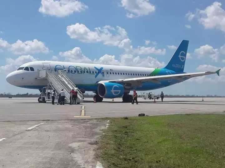 Llegó a Cuba tercer vuelo con personas deportadas de Estados Unidos