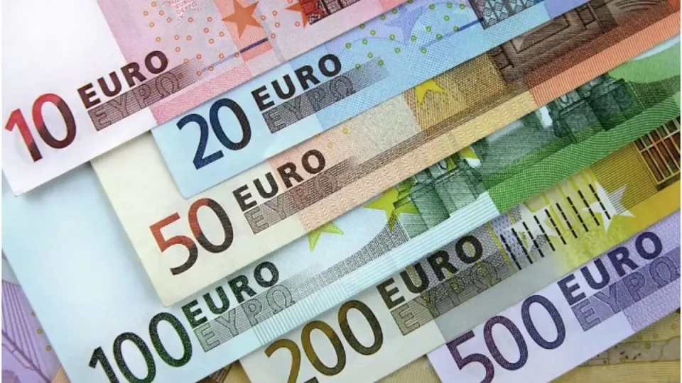 El euro se posiciona hoy en 410 cup en el mercado informal cubano.