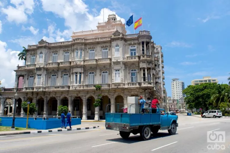 La Embajada de España en La Habana. Foto: Otmaro Rodríguez / Archivo.