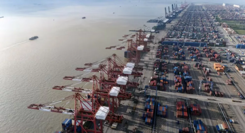 La reacción de Pekín llega después de que el Representante de Comercio estadounidense, Jamieson Greer, confirmara que la revisión seguirá adelante (Foto tomada de Bloomberg).