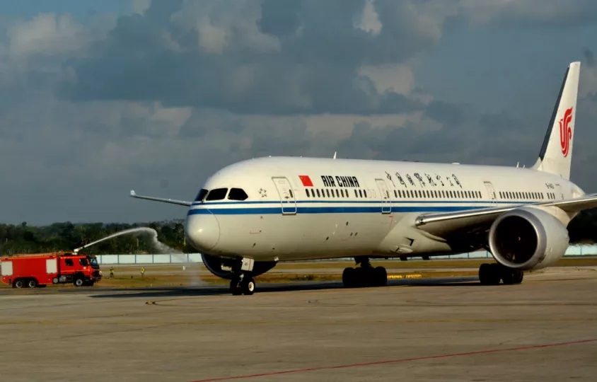 El convenio entre Binter y Air China permitirá a los pasajeros viajar desde el archipiélago español a La Habana con una escala en Madrid.