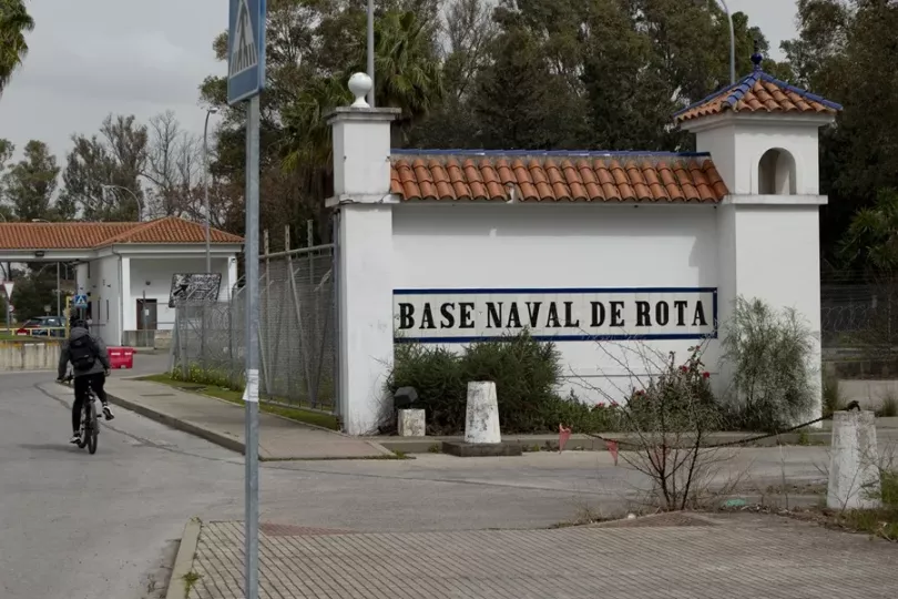 Entrada de la Base de Rota, en Cádiz, España.