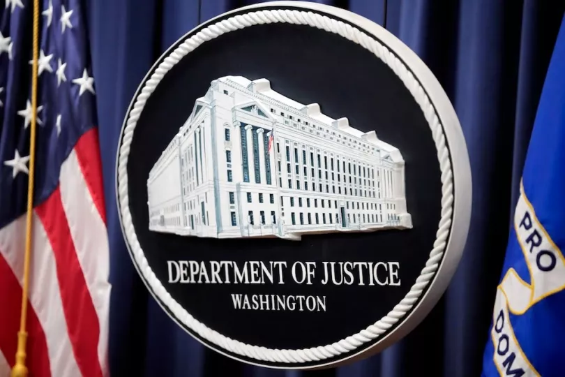 El Departamento de Justicia de Estados Unidos impulsa una nueva estrategia para acelerar la desnaturalización en casos de presunto fraude migratorio