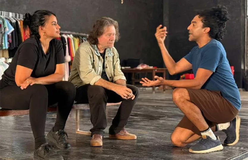 Elenco y director de la obra de teatro Instante de la compañía Jazz Vilá Projects.