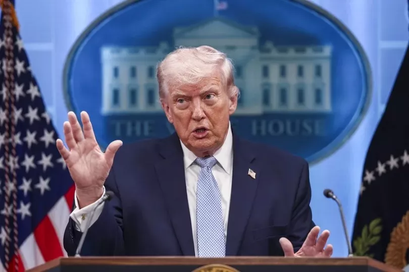 Fotografía relacionada con el anuncio del presidente estadounidense Donald Trump sobre el cese al fuego bilateral con Irán.