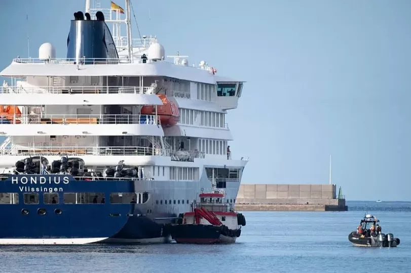 El crucero Hondius antes del desembarco