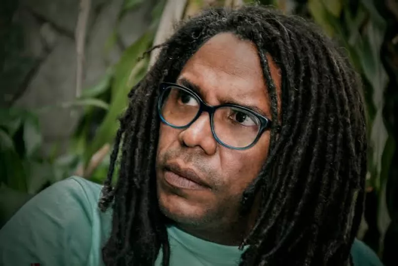 Imagen del músico cubano Raúl Torres