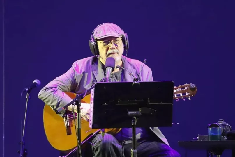 Imagen de Silvio Rodríguez en un concierto.