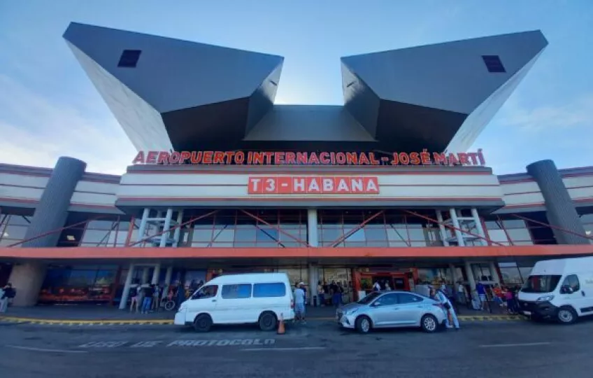 ¿Qué aerolíneas siguen volando a Cuba en junio de 2026?