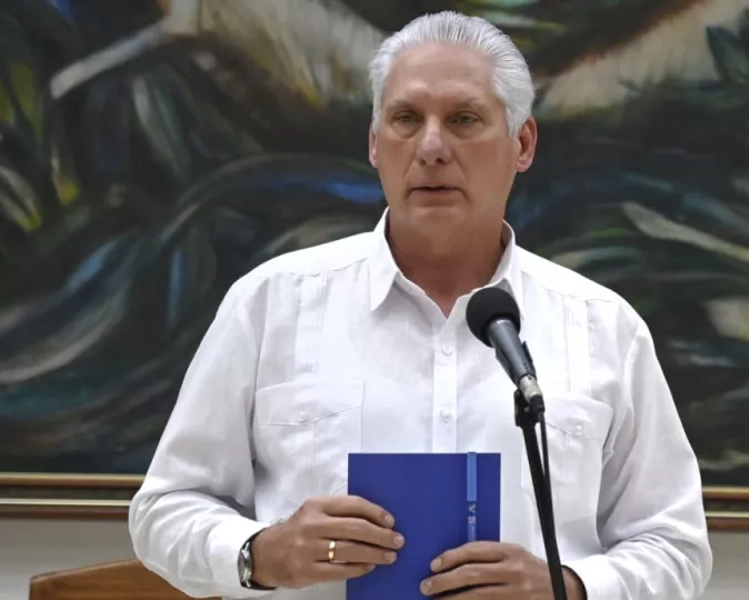 Fotografía oficial de Miguel Díaz-Canel utilizada en el contexto del anuncio de sanciones estadounidenses.