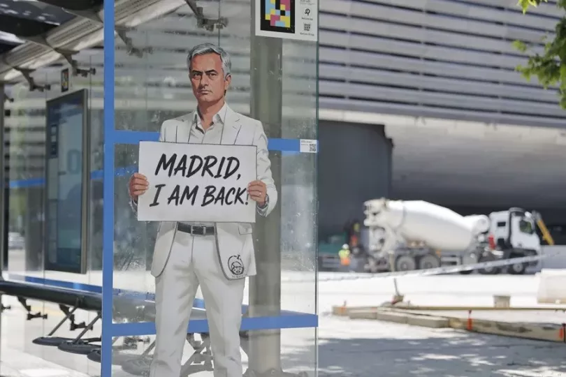 Fotografía de José Mourinho posando ante la prensa durante su trayectoria profesional.