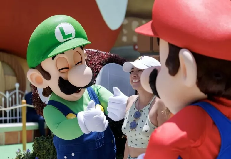 Cartel promocional y recaudación de la película Super Mario Galaxy Movie.