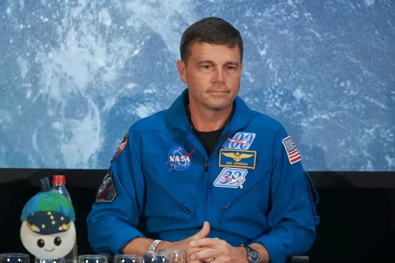 El comandante Reid Wiseman durante su visita al Centro Europeo de Investigación y Tecnología Espacial (ESTEC).