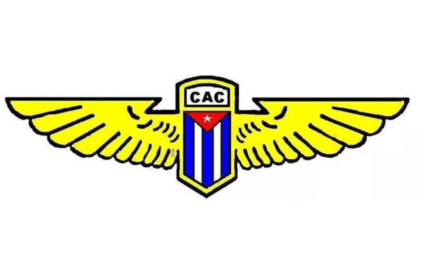 Logo del Club de Aviación de Cuba en el contexto de la conmemoración del centenario de Fidel.