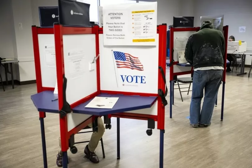 Sede de administración electoral en Nueva Jersey.