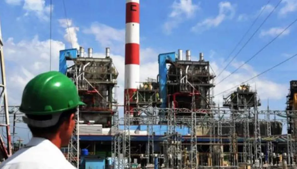 Vista del centro de control del sistema eléctrico cubano con gráficos de demanda y generación.