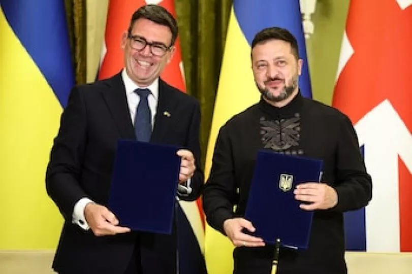 Primer ministro Andy Burnham durante su visita oficial a Kiev en el contexto del conflicto con Rusia.