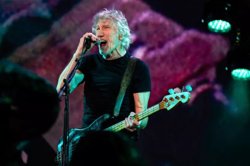 El músico Roger Waters durante una entrevista, capturado en una imagen de perfil.