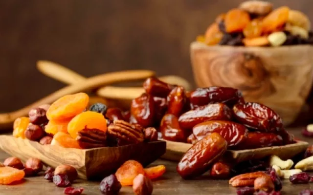 El exquisito y versátil sabor de los dátiles permite consumirlos tanto dulces como en ensaladas