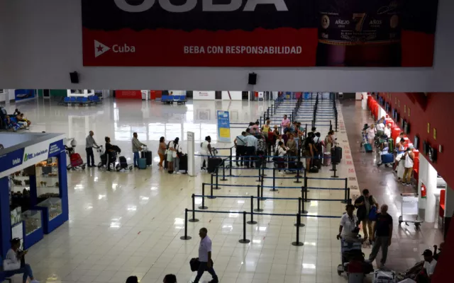 Con las nuevas medidas, entrar a Estados Unidos será más caro.