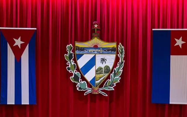 Cuba elimina límite de edad para aspirar a la presidencia en un primer mandato
