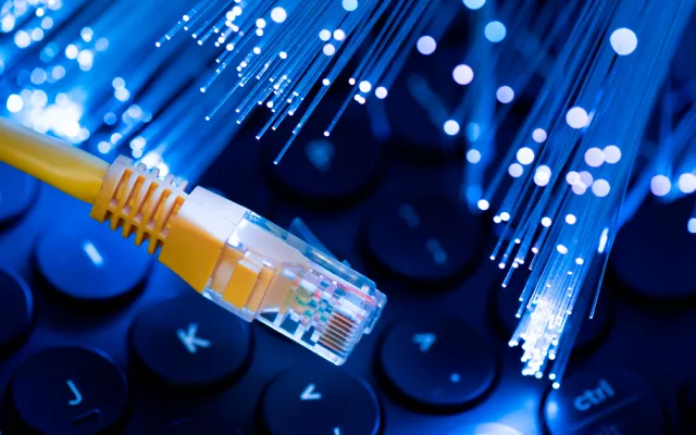Estados Unidos busca prohibir cables submarinos con tecnología china para proteger su infraestructura digital
