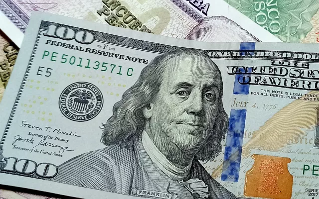 Mercado informal en Cuba: el dólar alcanza nuevo récord y profundiza la crisis económica