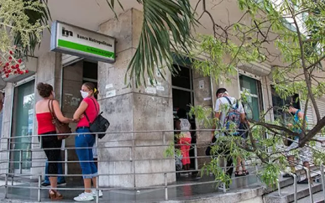 Plataforma Ticket llega al Banco Metropolitano pese a quejas de usuarios