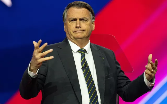Jair Bolsonaro, expresidente brasileño condenado a más de 27 años de prisión por intento de golpe de Estado.
