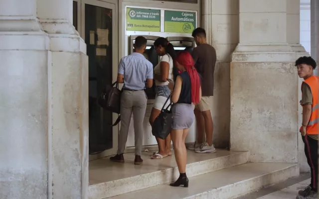 Imagen de un cajero automático del Banco Metropolitano.