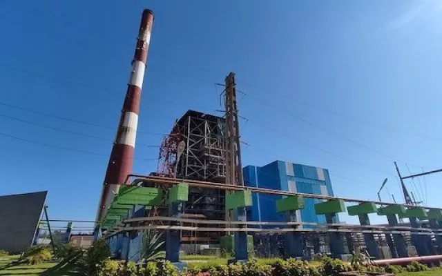 Vista exterior de la central termoeléctrica Antonio Guiteras