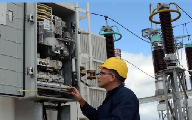 Logotipo y elementos gráficos relacionados con la Unión Eléctrica de Cuba.